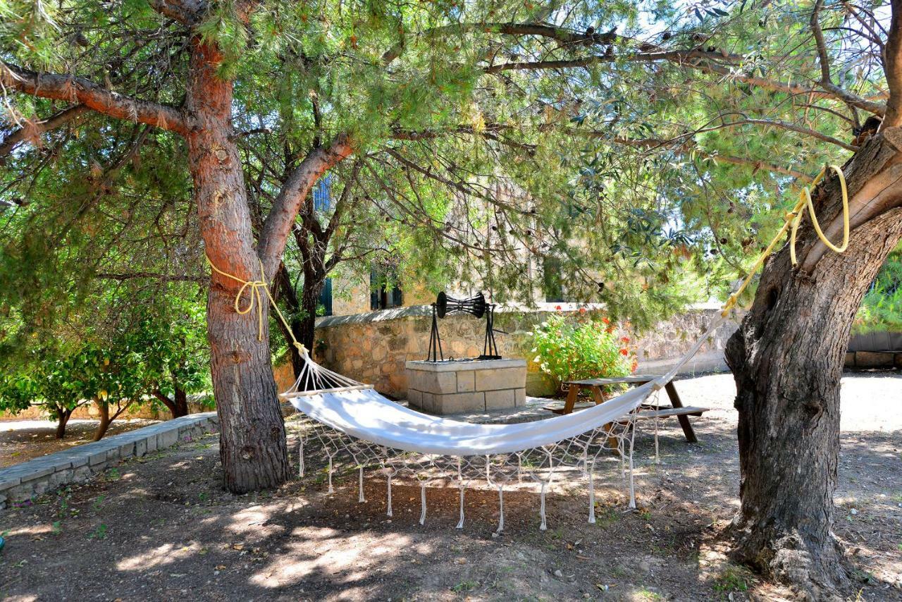 Pyrgos Ralli Estate Guesthouse Aegina Экстерьер фото